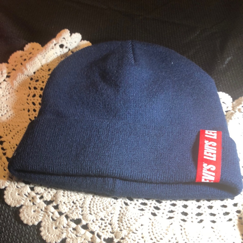 Levi’s men’s OS beanie Cap NWOT